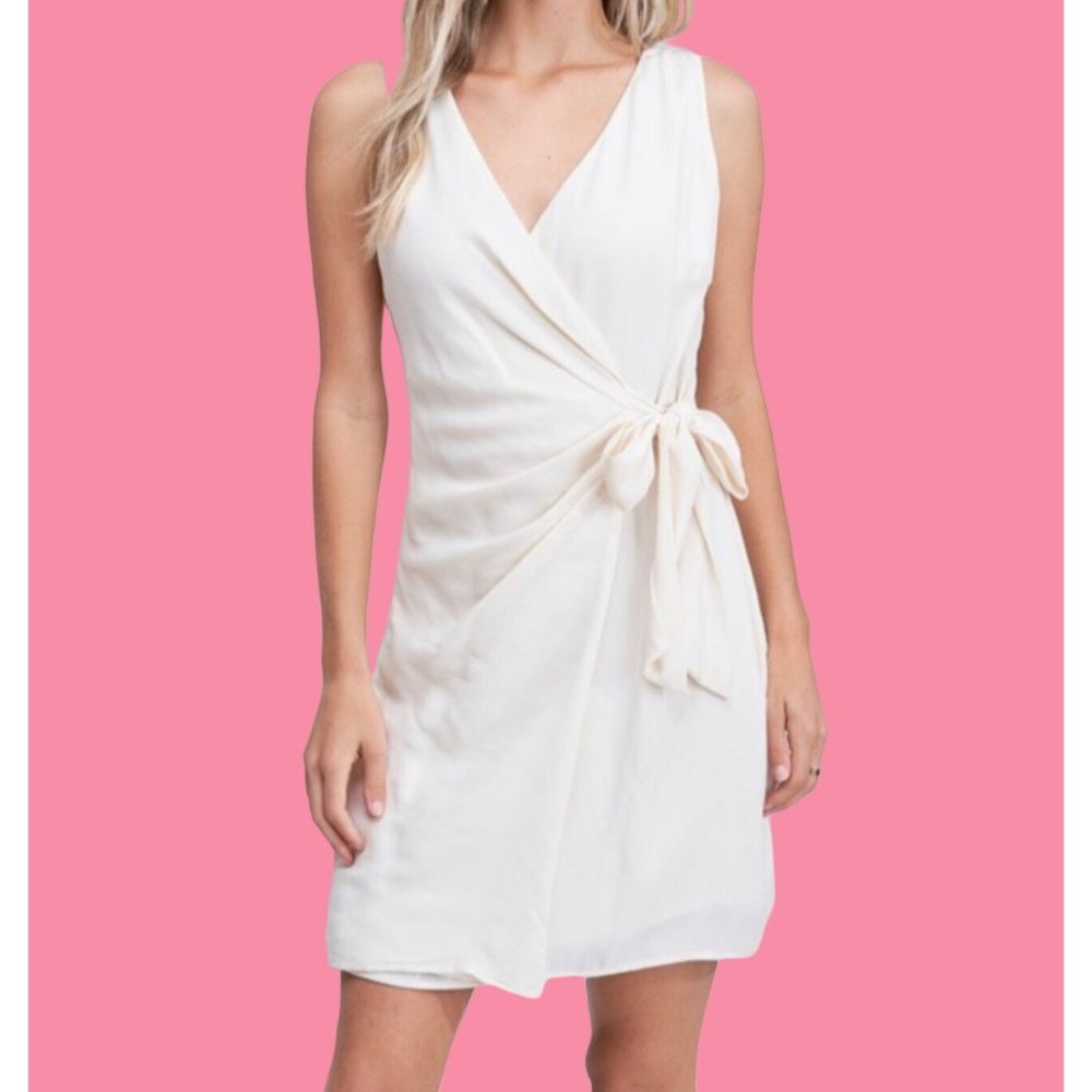 The Clothing Company Feather Print Wrap Mini Dress Ivory Size Medium NWT